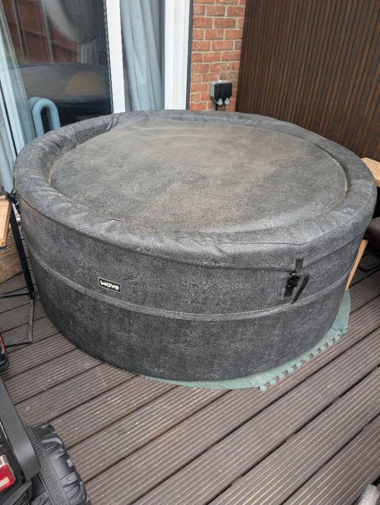 Wave Osaka Rigid foam Hot tub