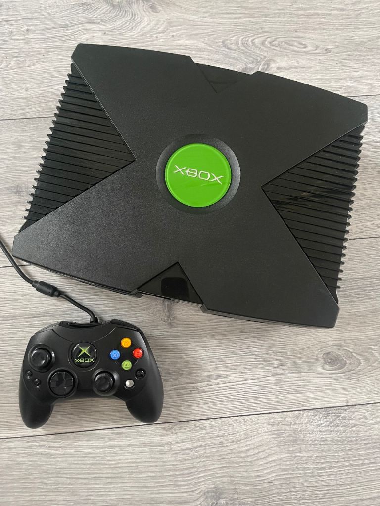 Xbox Original - Black (w/ controller & all leads)