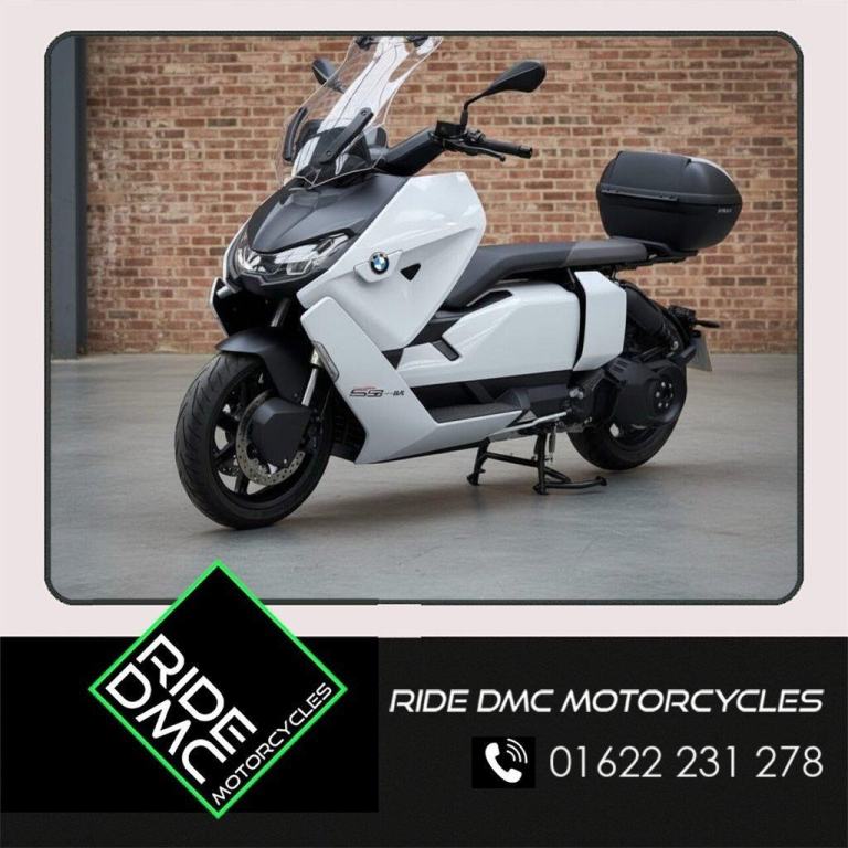 BMW CE 04 E SCOOTER. 1150 MILES. NICE EXTRAS. A BEAUTY