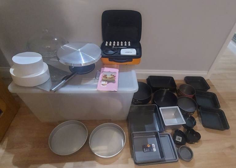 Lots of cake baking/decorating items 