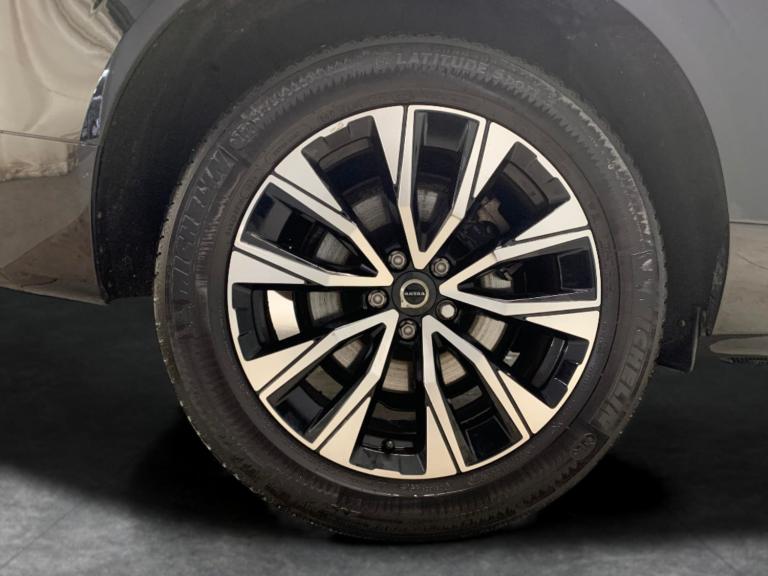 2022 Volvo XC60 2.0 B5P Plus Dark 5dr AWD Geartronic ESTATE PETROL Automatic