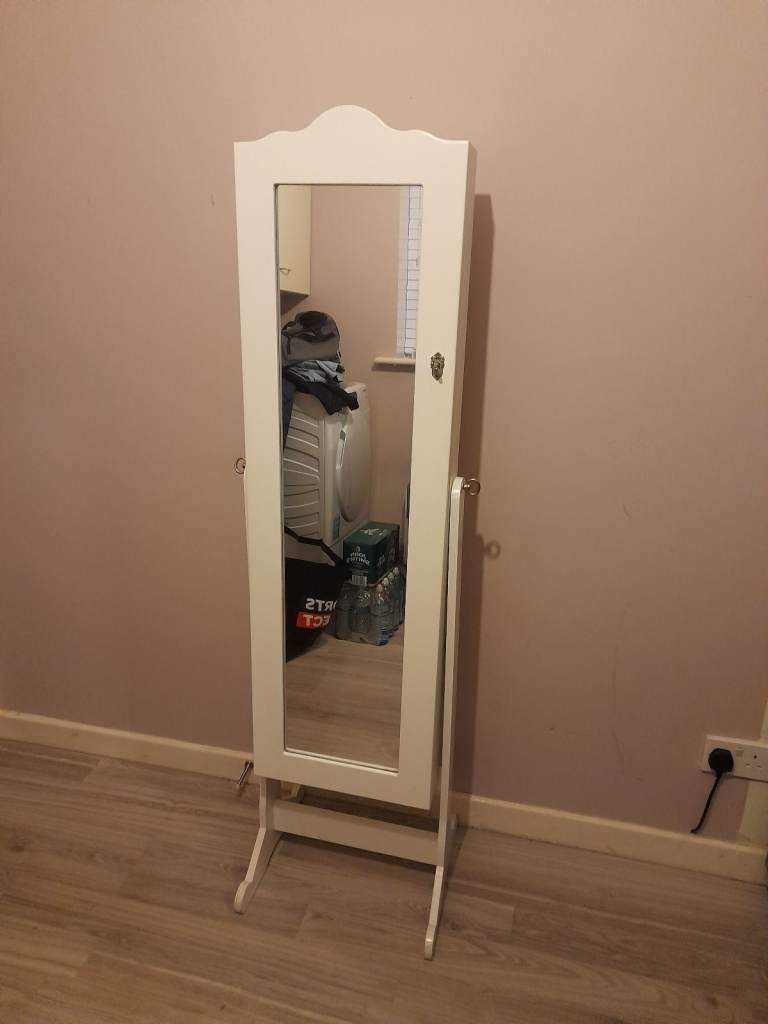 image for Dresser jewelry and mirror 