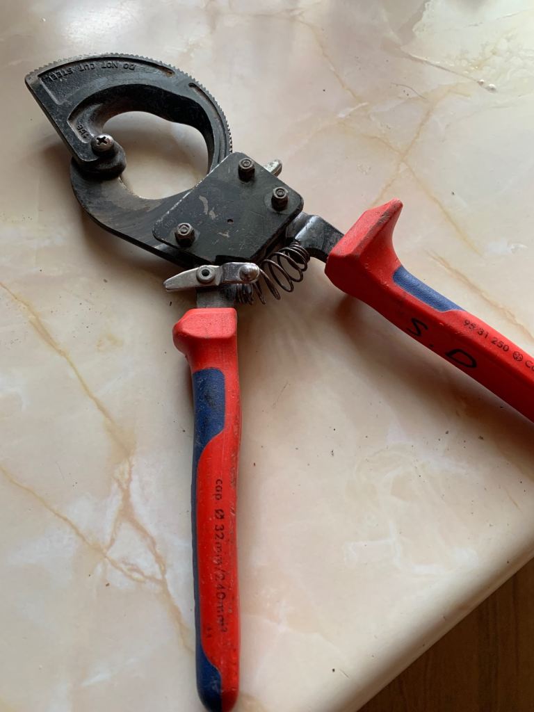 Knipex ratchet cable cutters 