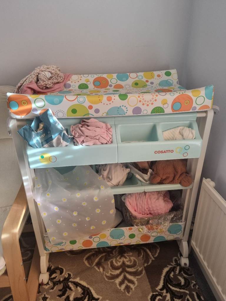 Changing table for babies+ baby chair