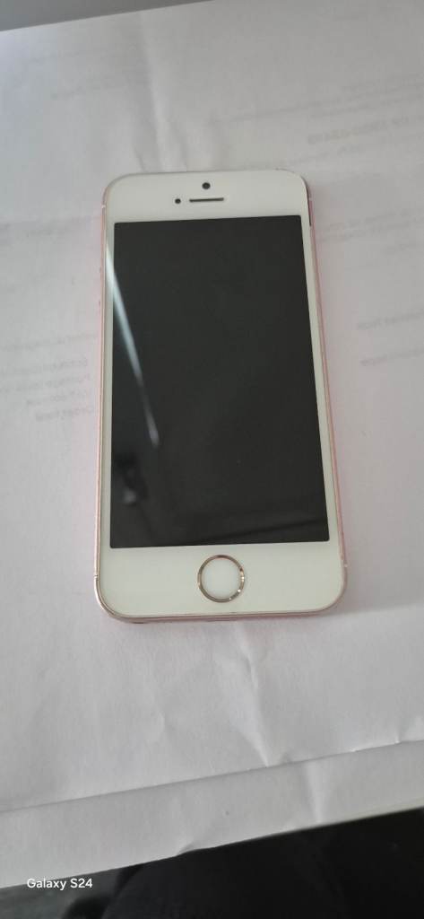 Apple iPhone SE 2016 16GB Rose Gold - fair Condition