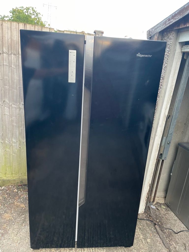 Fridgemaster American Fridge Freezer