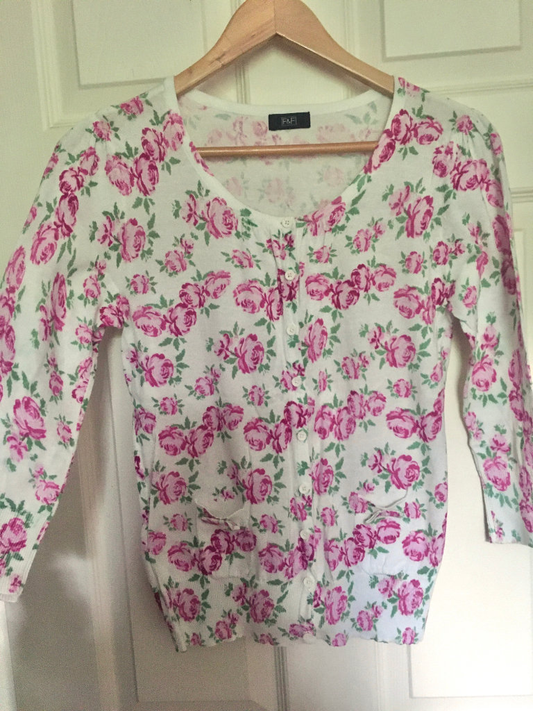 VINTAGE LADIES COTTON CARDIGAN JUMPER SIZE 10 cream with pink roses