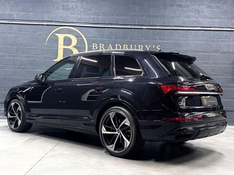 AUDI Q7 3.0 TFSI V6 55 Black Edition 2021