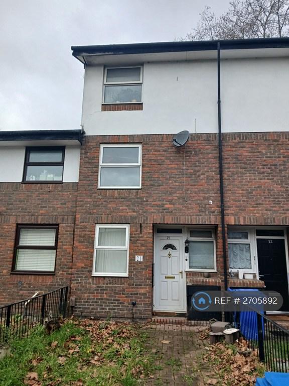 3 bedroom house in Benwick Close, London, SE16 (3 bed) (#2705892)