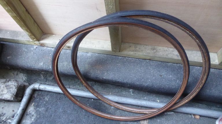 2 x 27 1 1/4 - Tyres - For Vintage bikes