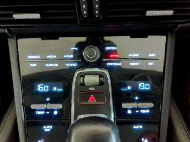 2019 Porsche Cayenne 3.0 V6 E-Hybrid 14.1kWh TiptronicS 4WD Euro 6 (s/s) 5dr (3.6kW Charger) Aut ...