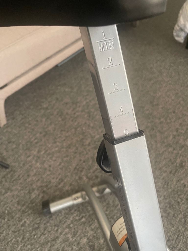 Foldable exercise bike 