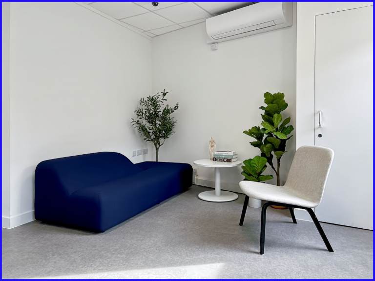 Glasgow - G46 8NG, Coworking Access in HQ Spiersbridge Business Centre - Start Anytime