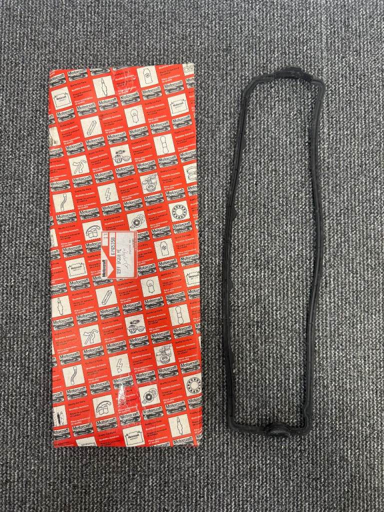 Genuine Ford Rocker Cover Gasket 6765358  - Brand New