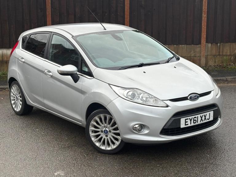 2011 Ford Fiesta 1.4 TDCi DPF Titanium 5dr HATCHBACK Diesel Manual