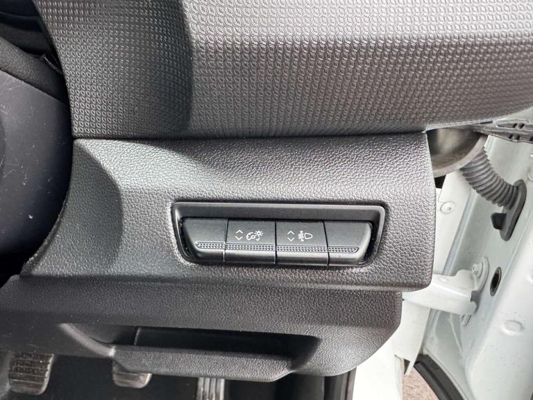 2023 Renault Trafic SL28 Blue dCi 130 Business+ Van PANEL VAN DIESEL Manual