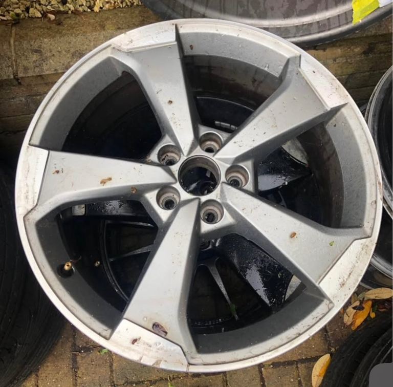 19 rotor alloy,19 rim,19 rs3 alloy,a5,a3,rs3,rs3 wheel