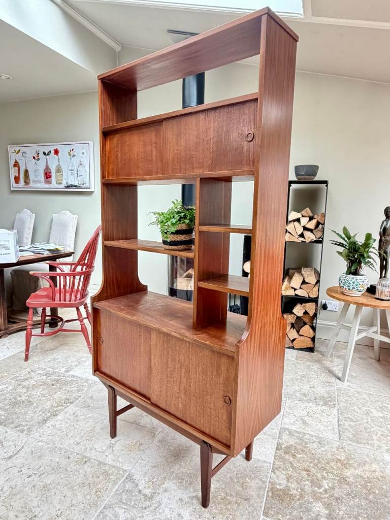 Vintage Mid-Century Modern Room Divider/Bookshelf