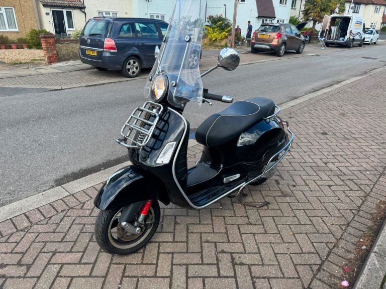 Piaggio, VESPA, GTS 2016, 124 (cc) BLACK ABS 