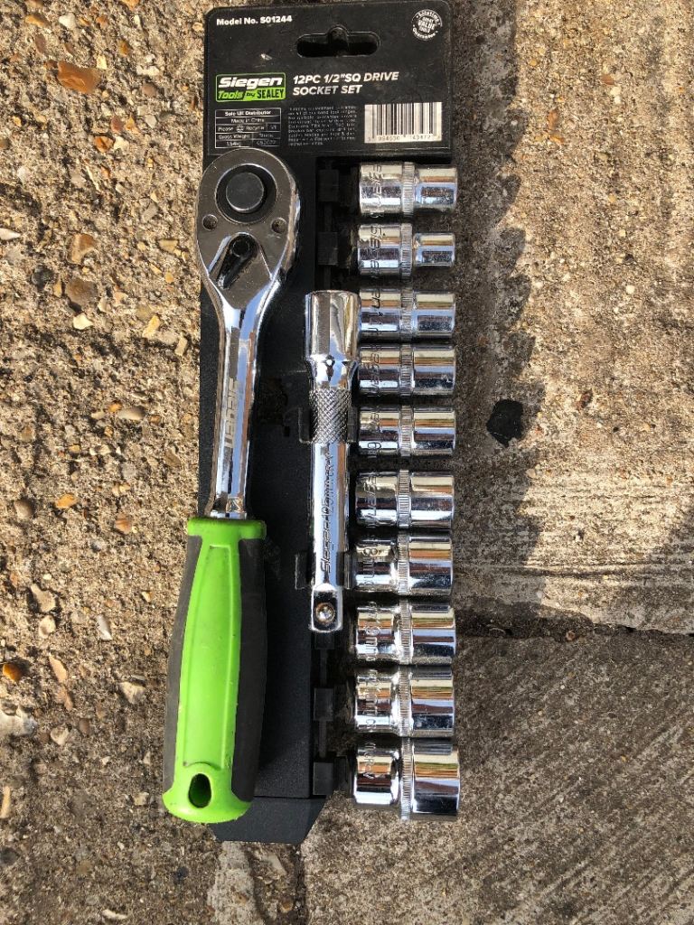 Siegen 12PC 1/2"SQ Drive Socket Set