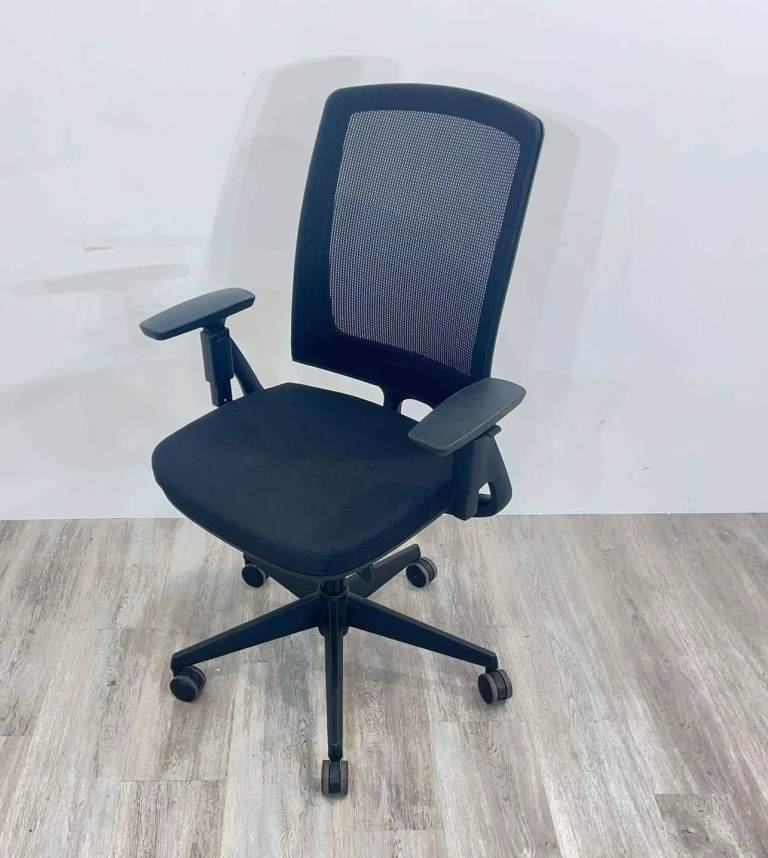 Hon Lota Operator Chair, Adjustable - Delivery Available!