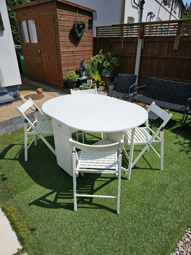 Table and Chairs/ Folderway..