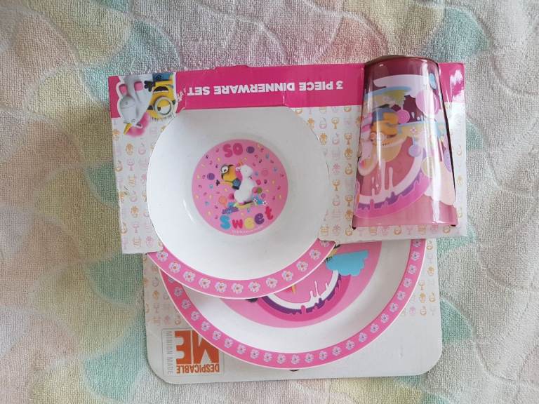 Brand new kids dinnerware set