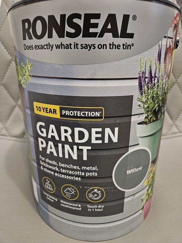 Ronseal Garden Paint - Willow - 5 Litre can be used on wood, brick, terracotta and metal.