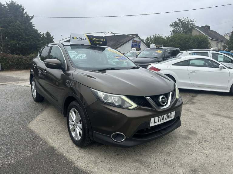 2014 Nissan Qashqai 1.6 dCi Acenta Premium SUV Diesel Automatic