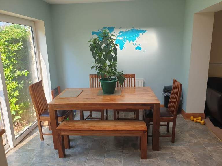 Small single Room for rent in Eastcote