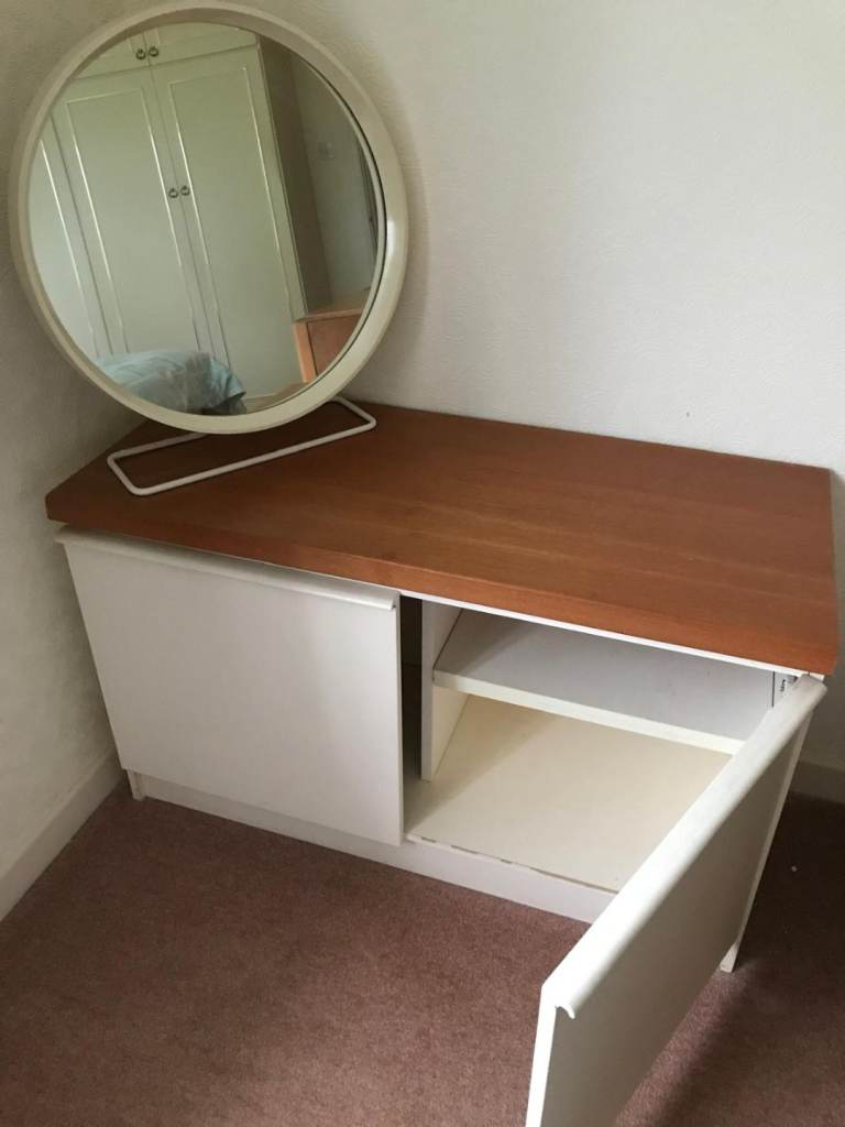 Stag bedroom furniture 