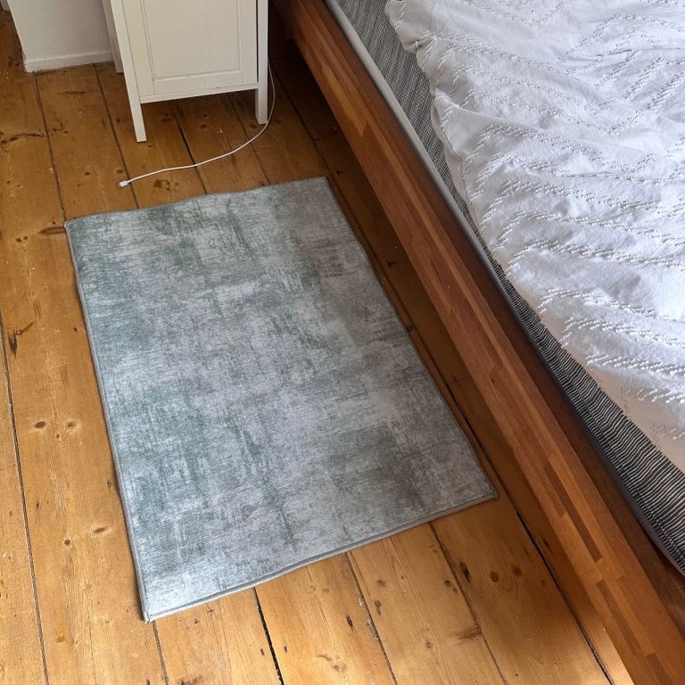 Pair of Ruggable bedside rugs - washable  