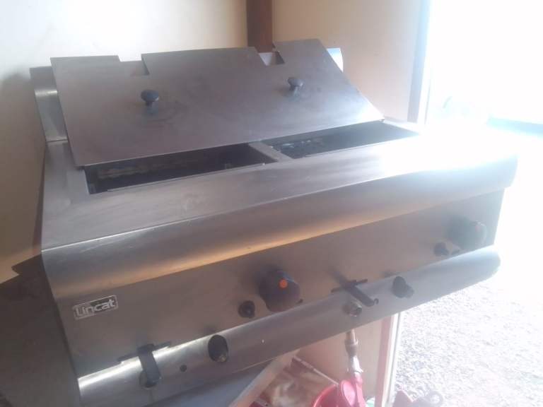 Catering equipment Gas Electric Fryers Grills Warmers Fridges Sinks restaurant trailer items 
