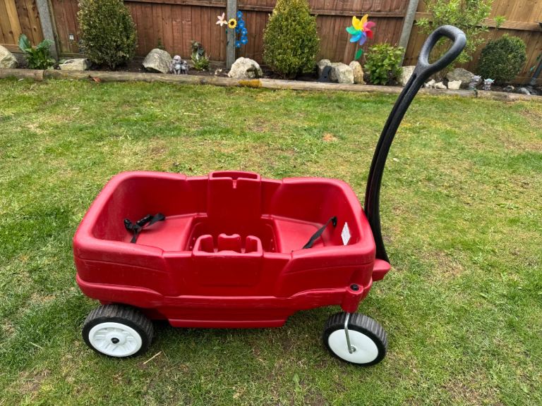 Pull along cart 