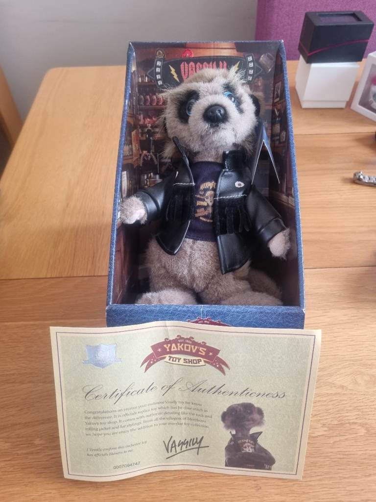 Yandy's Toy Shop Meerkat Soft Toy with Certificate