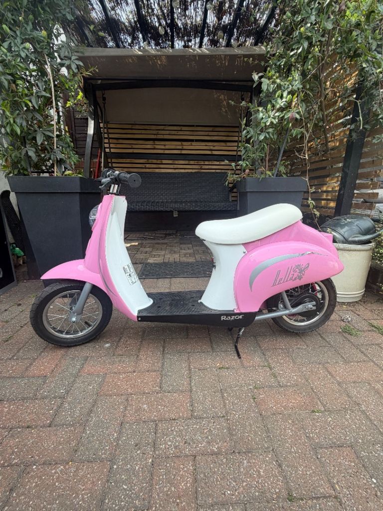 Razor moped scooter, bought for £500, used twice, immaculate condition