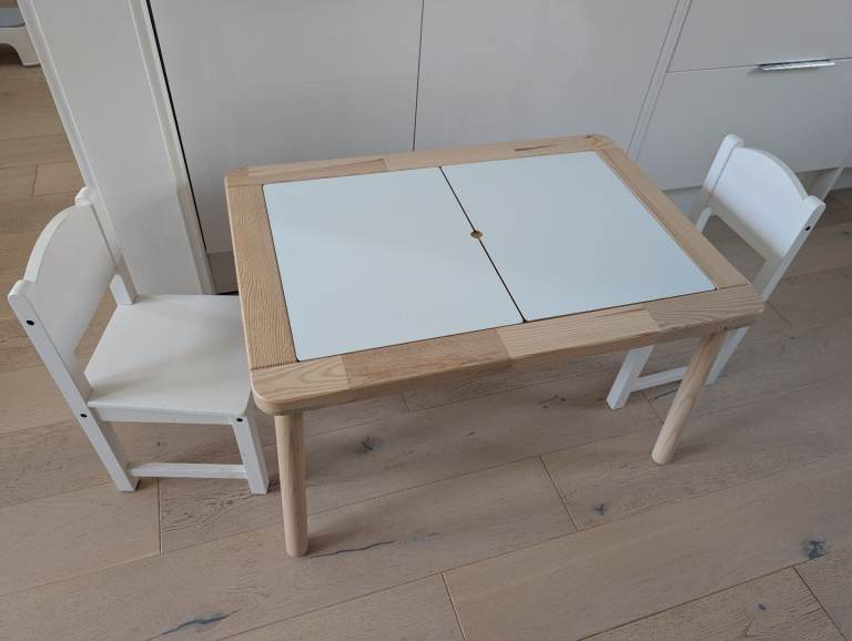 IKEA FLISAT Children's Table & SUNDVIK Chairs Set (With Storage) – White and Natural Wood