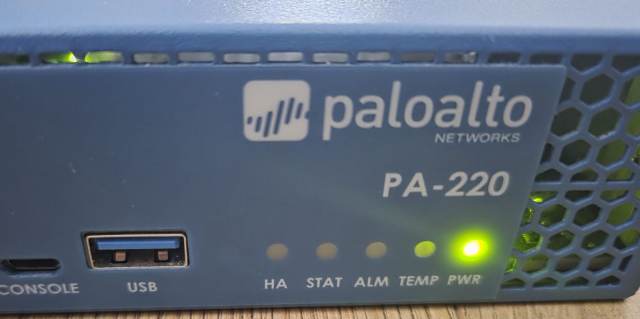 Palo Alto pa-220 firewall, £150.00 for Sale in Uxbridge, London
