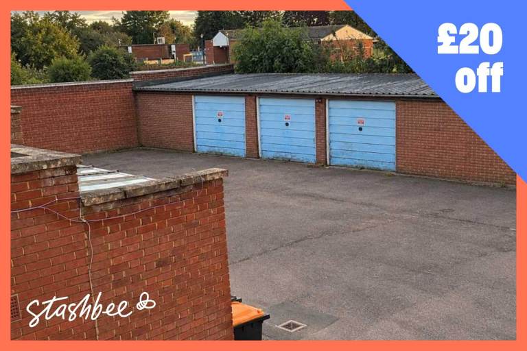 Garage to rent in Bedford (MK43) | Stashbee