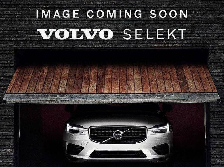 2023 Volvo XC40 2.0 B3P Plus Dark 5dr Auto ESTATE PETROL Automatic