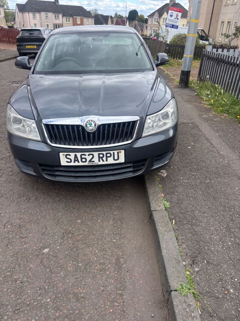 Sparks/Repairs Skoda, OCTAVIA, Hatchback, 2012, Manual, 1598 (cc), 5 doors