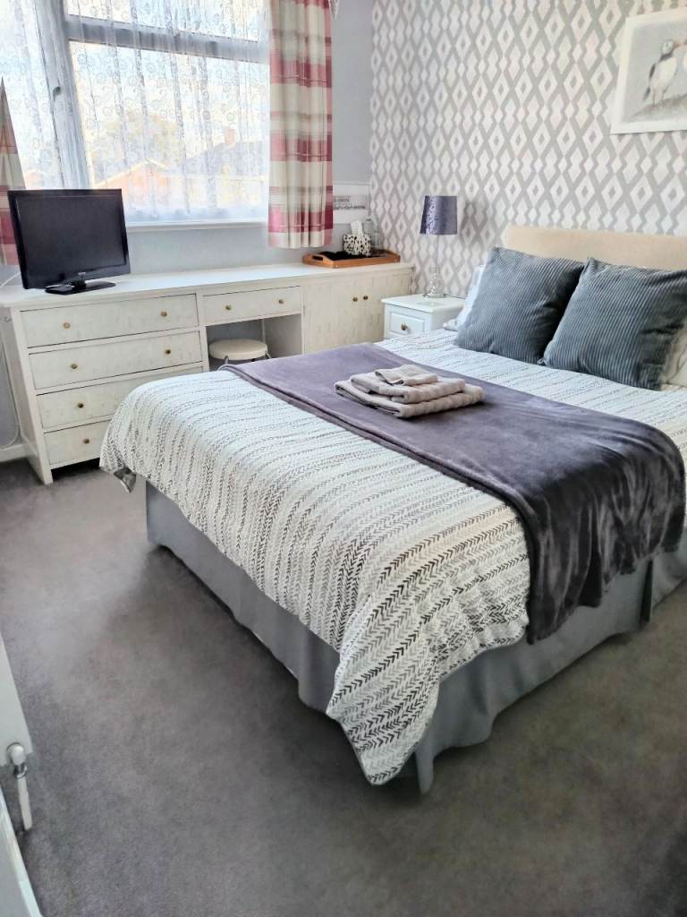 🏡 DOUBLE ROOM TO RENT ... LU3 3QW ... ( SINGLE OCCUPANCY ) PARKING 🏡