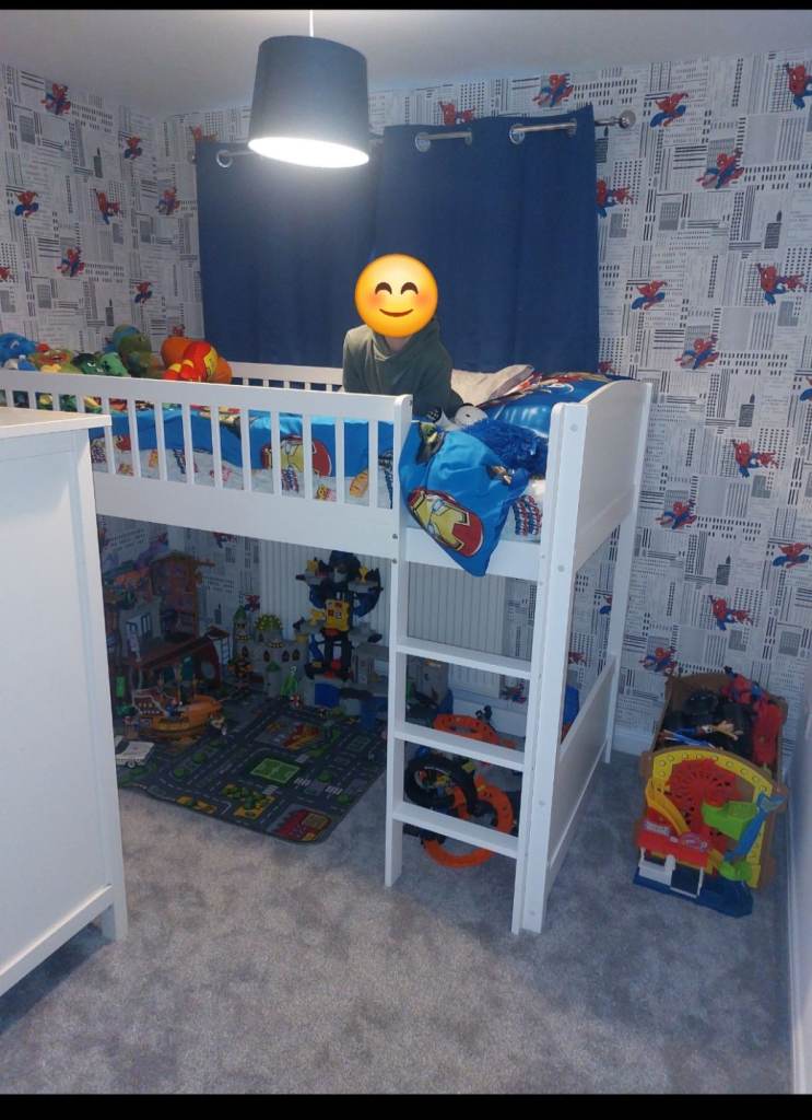 Mid Sleeper Cabin Bed White (great space saving bed)