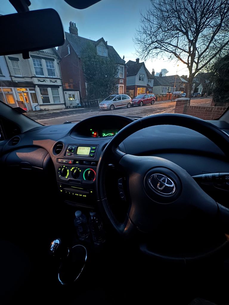 Toyota, YARIS, Hatchback, 2005, Manual, 1298 (cc), 5 doors