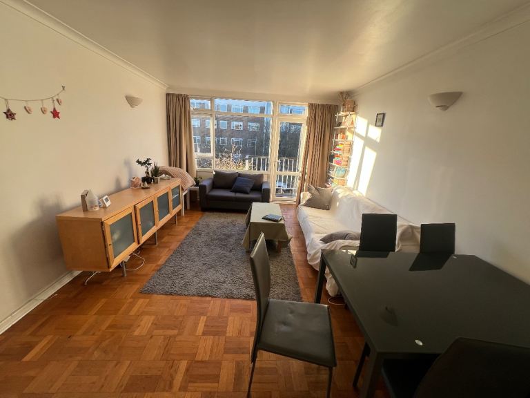 Bright & Quiet Fully Furnished Flat – 6-Min Walk to Tube