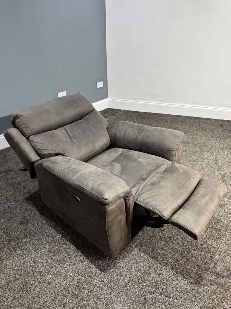 SCS Charcoal Grey Power Recliner Armchair £195 Free Local Delivery