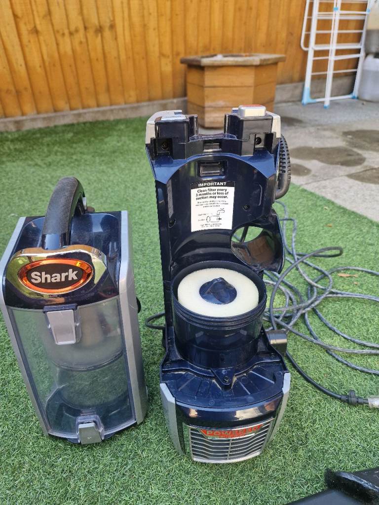 Vacume shark in moderate working comdition