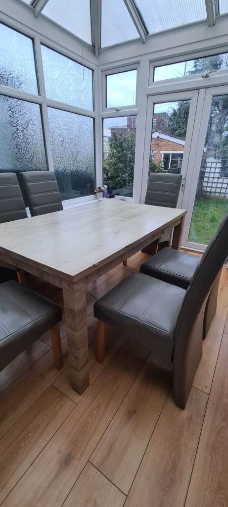 Dining table and 6 chairs