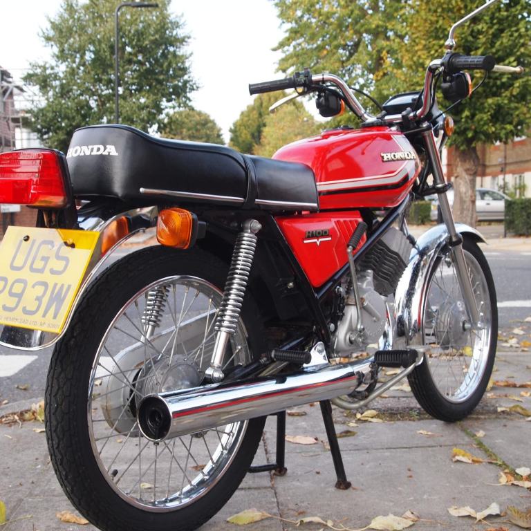 Honda Kawasaki Suzuki Yamaha BSA Triumph Velocette WANTED
