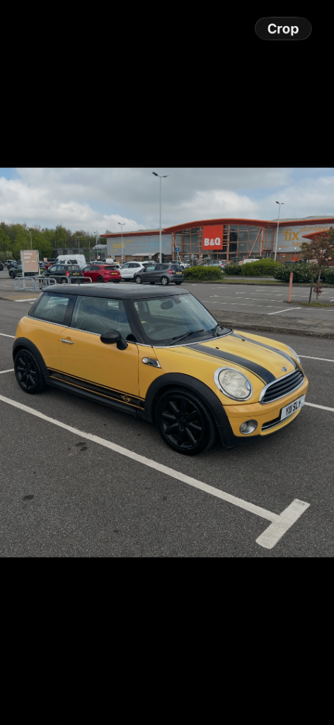 Yellow Mini Cooper. HATCHBACK, 2007, Manual, 1598 (cc), 3 doors